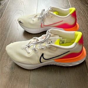 Nike Women shoes